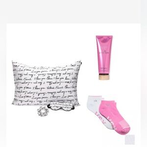 Victoria’s Secret Valentine’s Day Gift Set